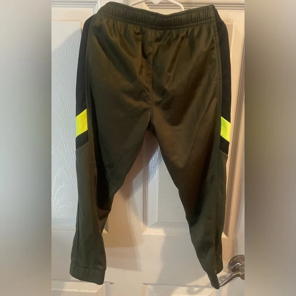 Athletic Works Boys’ Tricot Olive and Black Joggers! NWT! Size Small! - Picture 7 of 8